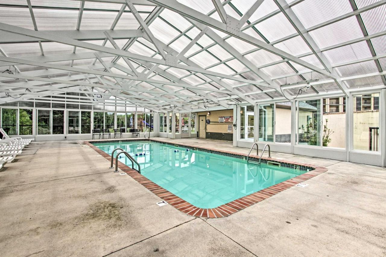 Downtown Pigeon Forge Condo With Pool Access! 외부 사진