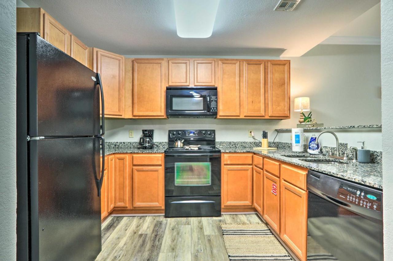 Downtown Pigeon Forge Condo With Pool Access! 외부 사진